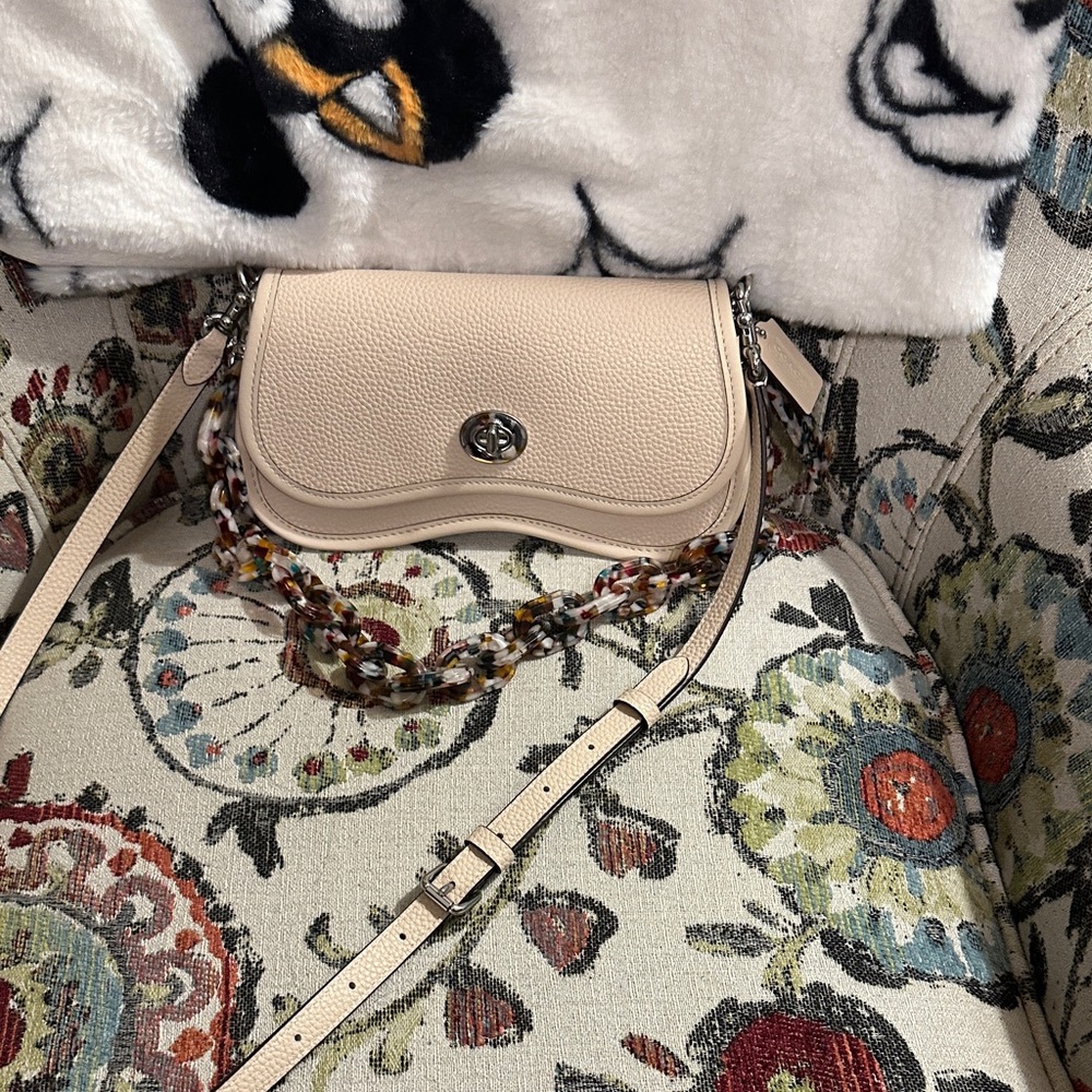 Coachtopia dinky waverly cream